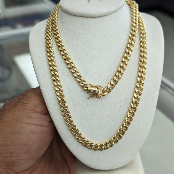 10kt Real Gold Miami Cuban Style Chain 5.8mm 24 inches - Picture 2 of 12